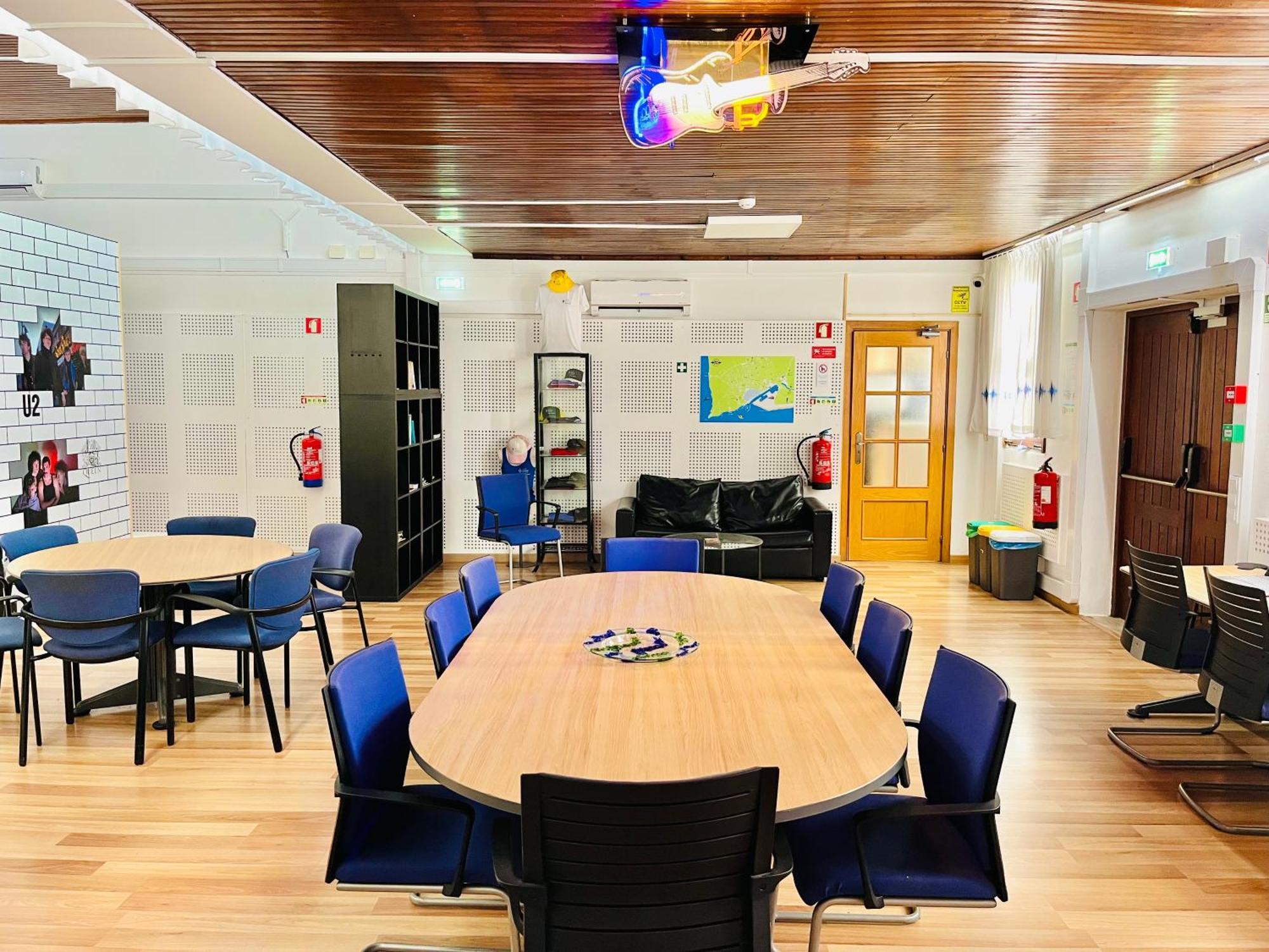 Lagos Central Rock School Hostel ,Algarve Экстерьер фото