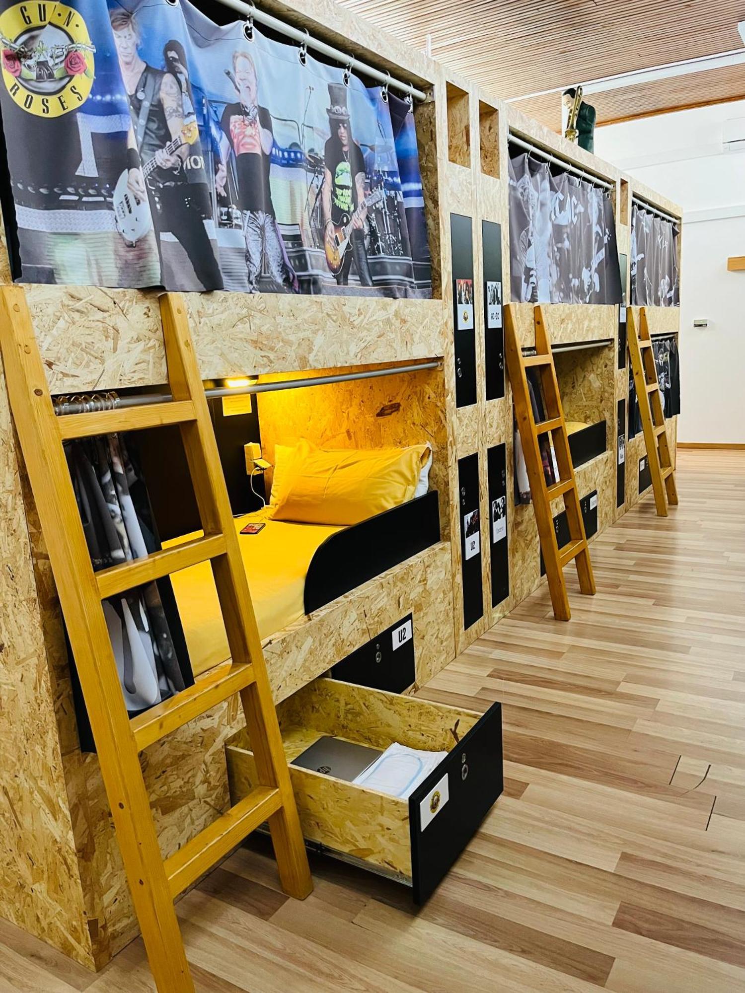 Lagos Central Rock School Hostel ,Algarve Экстерьер фото